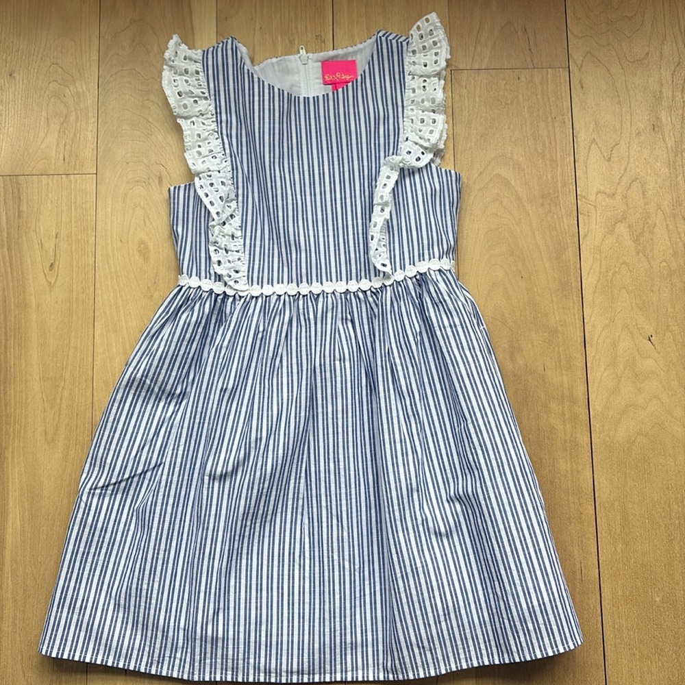Girl’s Lilly Pulitzer seersucker dress. Size 7